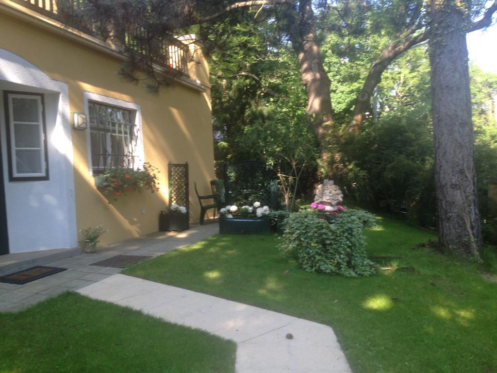Exquisites Gartenapartment in eleganter Jugendstilvilla Wenen Buitenkant foto